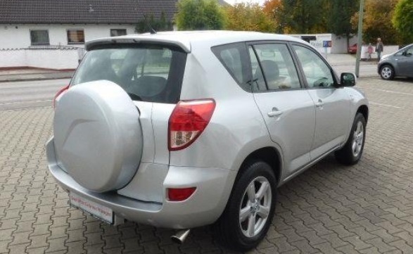 Left hand drive TOYOTA RAV 4 2.2 D-4D 4x4 Sol 